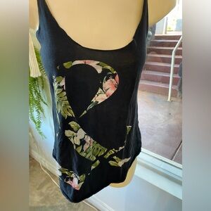 LAST CALL!!!!! Hawaiian island & tank. The perfect loose fitting tropical top